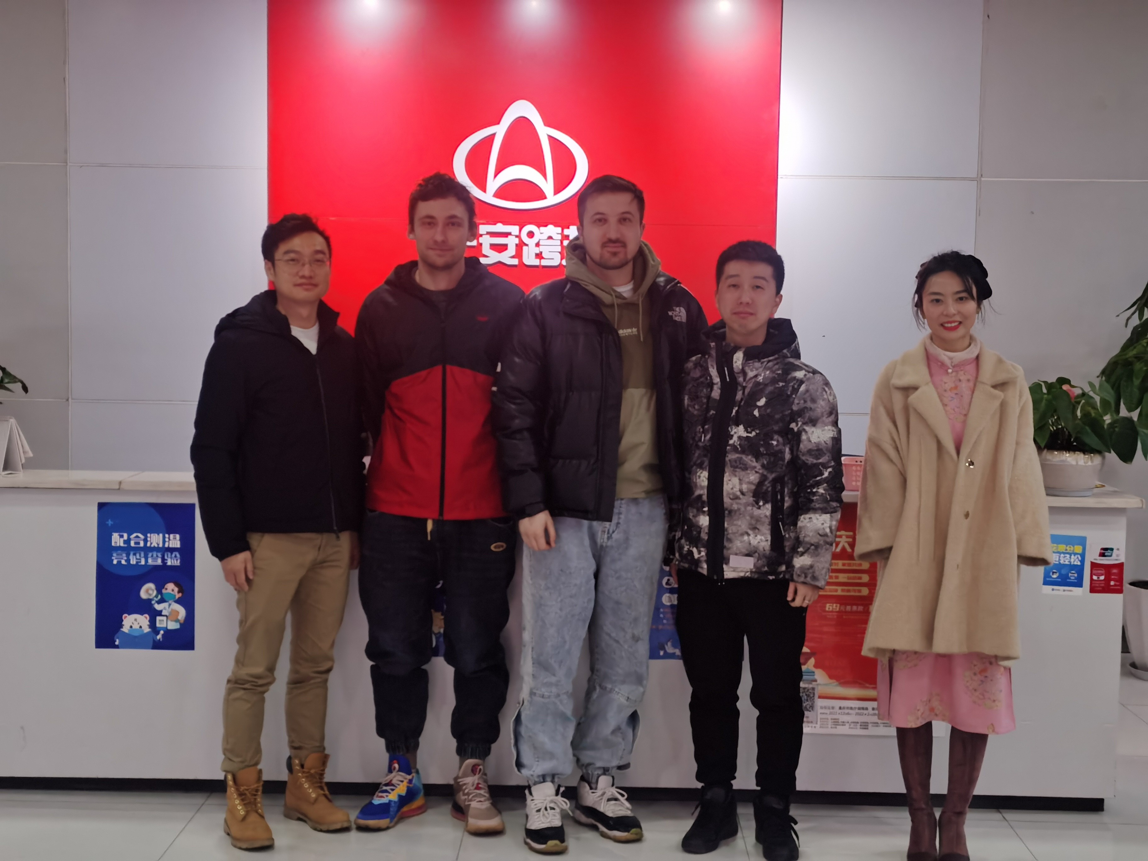 Latest company case about Strategic cooperation with Russian customers on used cars