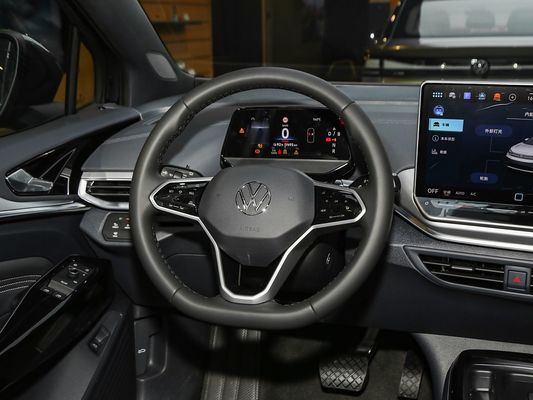 2025 VW Electric Vehicle ID.4 Fast Charging Car Long Range 601km 80.4kWh Battery Hot Selling New Model Good Performance with Sunroof